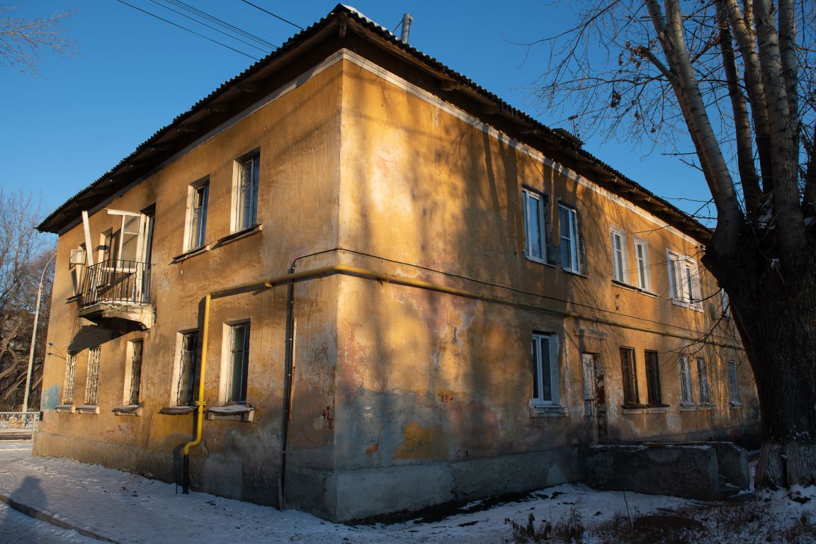 В Екатеринбурге выбрали два участка, где вместо аварийного жилья, по мнению  жителей, можно построить новые дома - «Уральский рабочий»